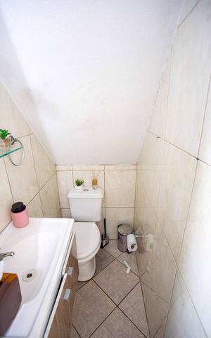 Casa à venda com 100m², 3 quartos e 2 vagasLavabo