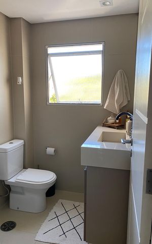 Apartamento à venda com 84m², 2 quartos e 1 vaga Apartamento à venda com 84m², 2 quartos e 1 vagaBanheiro