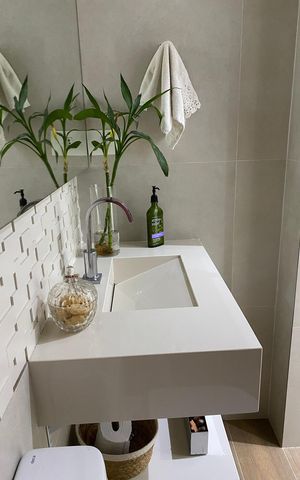 Apartamento à venda com 84m², 2 quartos e 1 vaga Apartamento à venda com 84m², 2 quartos e 1 vagaBanheiro