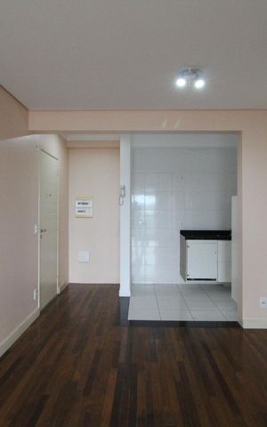 Apartamento à venda com 70m², 2 quartos e 1 vaga Apartamento à venda com 70m², 2 quartos e 1 vagaSala