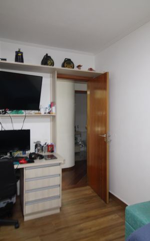 Apartamento à venda com 125m², 3 quartos e 2 vagasQuarto 2