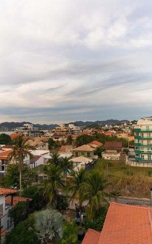 Apartamento à venda com 202m², 3 quartos e 3 vagas Apartamento à venda com 202m², 3 quartos e 3 vagasVista