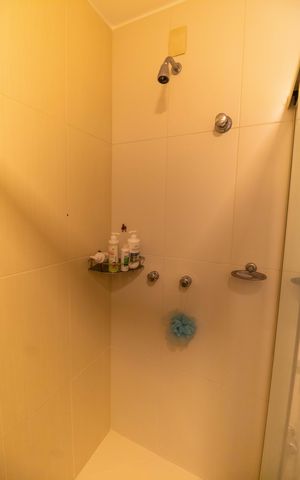 Apartamento à venda com 202m², 3 quartos e 3 vagas Apartamento à venda com 202m², 3 quartos e 3 vagasBanheiro da Suíte 3