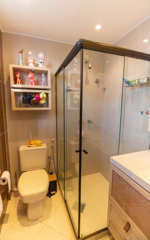 Apartamento à venda com 202m², 3 quartos e 3 vagas Apartamento à venda com 202m², 3 quartos e 3 vagasBanheiro da Suíte 2