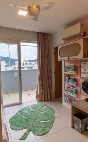 Apartamento à venda com 202m², 3 quartos e 3 vagas Apartamento à venda com 202m², 3 quartos e 3 vagasSuíte 2