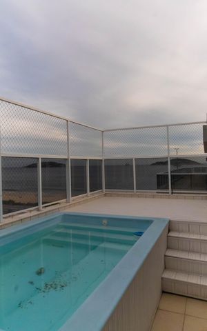 Apartamento à venda com 202m², 3 quartos e 3 vagas Apartamento à venda com 202m², 3 quartos e 3 vagasCobertura