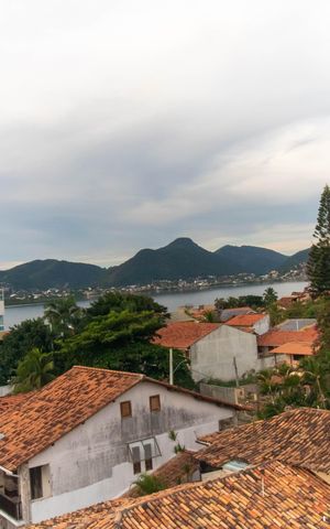 Apartamento à venda com 202m², 3 quartos e 3 vagas Apartamento à venda com 202m², 3 quartos e 3 vagasVista