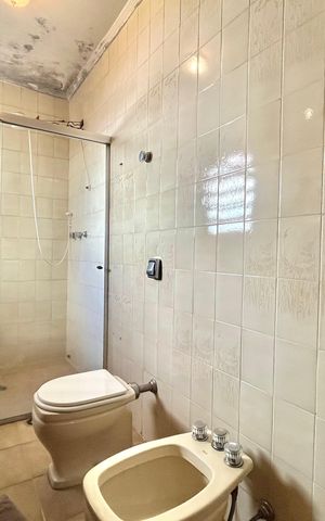 Casa à venda com 350m², 3 quartos e 2 vagas Casa à venda com 350m², 3 quartos e 2 vagasBanheiro da Suíte
