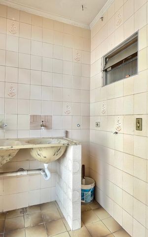 Casa à venda com 350m², 3 quartos e 2 vagas Casa à venda com 350m², 3 quartos e 2 vagasEdícula