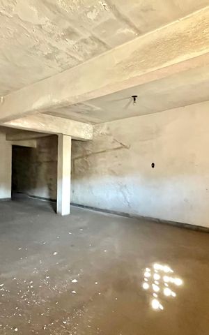 Casa à venda com 350m², 3 quartos e 2 vagas Casa à venda com 350m², 3 quartos e 2 vagasPorão