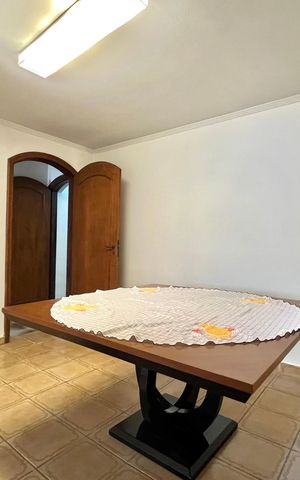 Casa à venda com 350m², 3 quartos e 2 vagas Casa à venda com 350m², 3 quartos e 2 vagasSala de Jantar