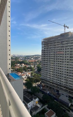 Studio à venda com 29m², 1 quarto e sem vaga Studio à venda com 29m², 1 quarto e sem vagaVaranda