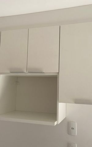 Studio à venda com 29m², 1 quarto e sem vaga Studio à venda com 29m², 1 quarto e sem vagaArmário cozinha