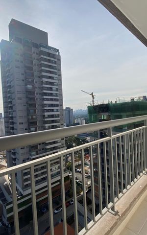 Studio à venda com 29m², 1 quarto e sem vaga Studio à venda com 29m², 1 quarto e sem vagaVaranda