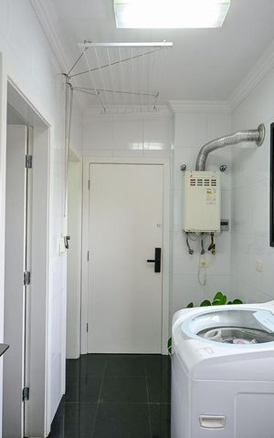 Apartamento à venda com 156m², 3 quartos e 3 vagasÁrea de Serviço