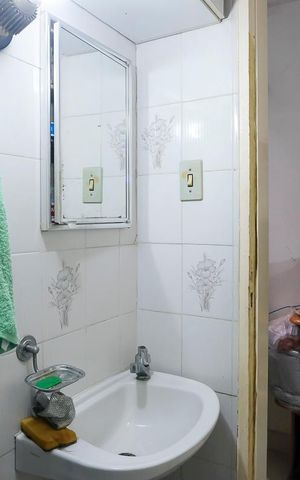 Casa à venda com 270m², 4 quartos e 2 vagasBanheiro da suíte