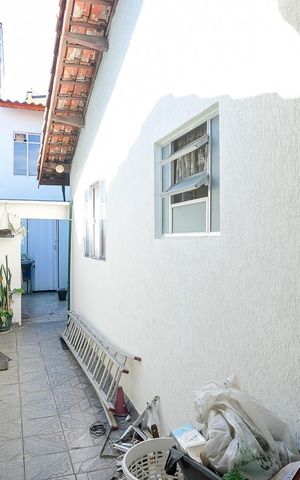 Casa à venda com 270m², 4 quartos e 2 vagasQuintal