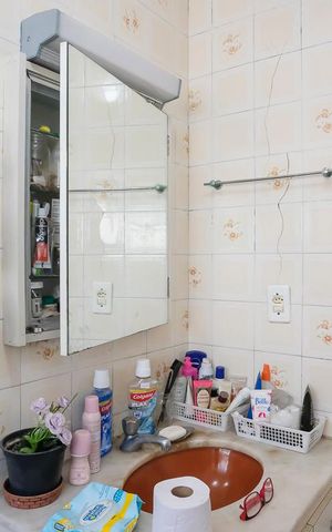 Casa à venda com 270m², 4 quartos e 2 vagasBanheiro