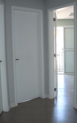 Casa de condomínio para alugar com 140m², 4 quartos e 3 vagasCorredor