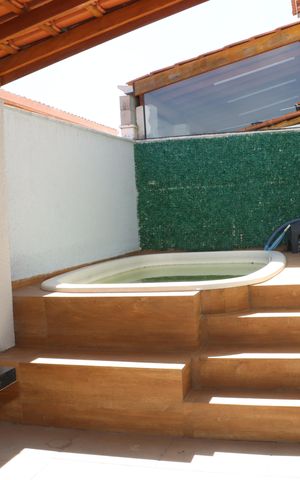 Casa de condomínio para alugar com 140m², 4 quartos e 3 vagasÁrea Comum - Hidromassagem