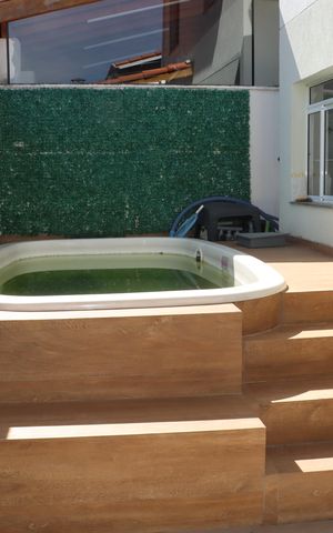 Casa de condomínio para alugar com 140m², 4 quartos e 3 vagasÁrea Comum - Hidromassagem