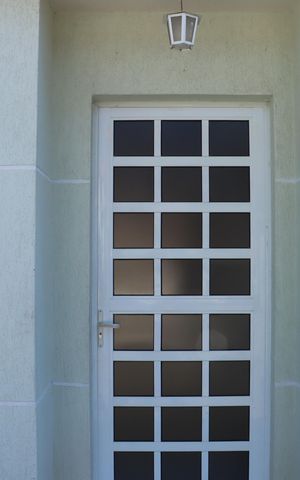 Casa de condomínio para alugar com 140m², 4 quartos e 3 vagasFachada