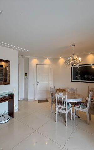 Apartamento à venda com 130m², 3 quartos e 2 vagas Apartamento à venda com 130m², 3 quartos e 2 vagasSala