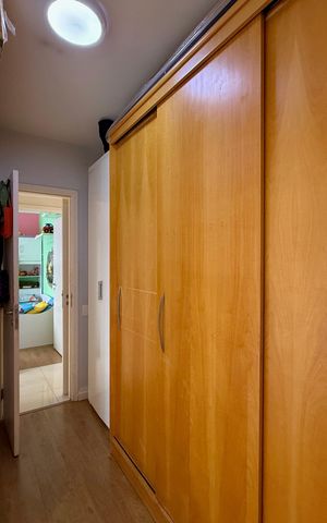 Apartamento à venda com 130m², 3 quartos e 2 vagas Apartamento à venda com 130m², 3 quartos e 2 vagasCloset Suíte 2