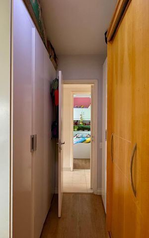 Apartamento à venda com 130m², 3 quartos e 2 vagas Apartamento à venda com 130m², 3 quartos e 2 vagasCloset Suíte 2