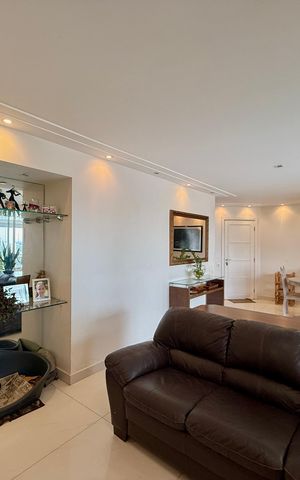 Apartamento à venda com 130m², 3 quartos e 2 vagas Apartamento à venda com 130m², 3 quartos e 2 vagasSala