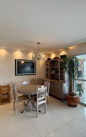 Apartamento à venda com 130m², 3 quartos e 2 vagas Apartamento à venda com 130m², 3 quartos e 2 vagasSala