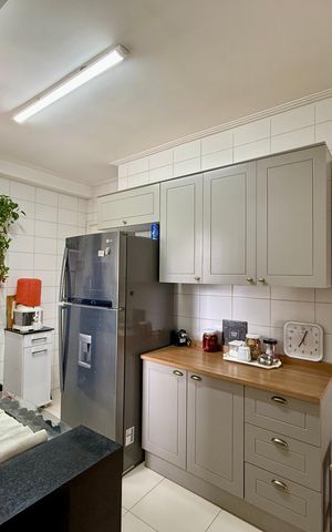 Apartamento à venda com 130m², 3 quartos e 2 vagas Apartamento à venda com 130m², 3 quartos e 2 vagasCozinha
