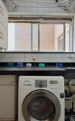 Apartamento à venda com 130m², 3 quartos e 2 vagas Apartamento à venda com 130m², 3 quartos e 2 vagasÁrea de Serviço