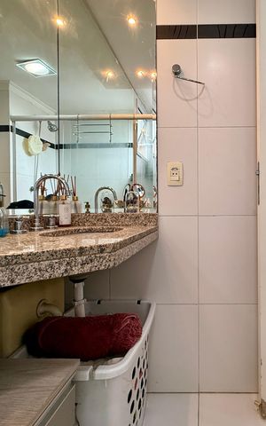 Apartamento à venda com 130m², 3 quartos e 2 vagas Apartamento à venda com 130m², 3 quartos e 2 vagasBanheiro Suíte 2