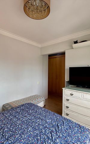 Apartamento à venda com 130m², 3 quartos e 2 vagas Apartamento à venda com 130m², 3 quartos e 2 vagasSuíte 2