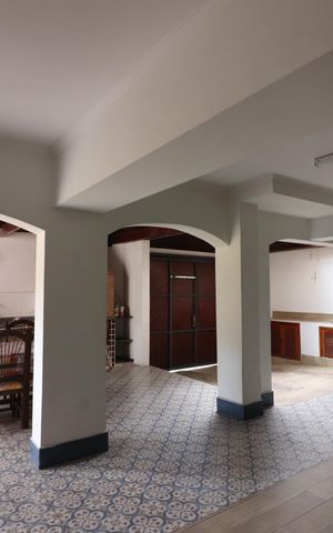 Casa à venda com 580m², 5 quartos e 10 vagasChurrasqueira