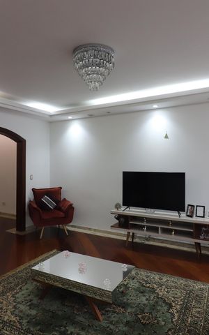 Casa à venda com 580m², 5 quartos e 10 vagasSala 
