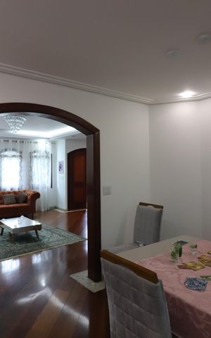 Casa à venda com 580m², 5 quartos e 10 vagasSala 2