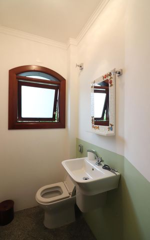 Casa à venda com 580m², 5 quartos e 10 vagasLavabo
