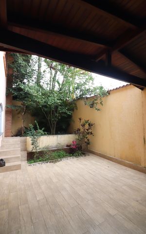 Casa à venda com 580m², 5 quartos e 10 vagasQuintal