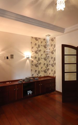 Casa à venda com 580m², 5 quartos e 10 vagasSuíte 1