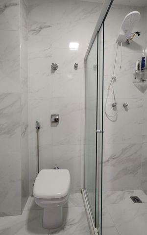 Apartamento à venda com 82m², 2 quartos e 1 vagaBanheiro Social