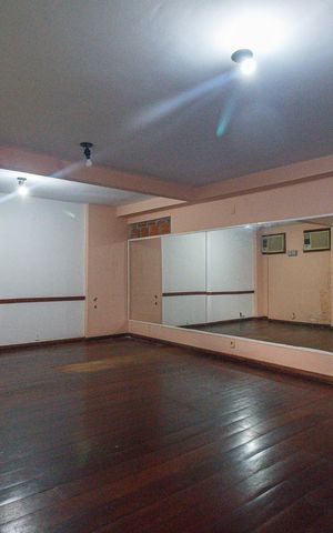 Casa à venda com 240m², 3 quartos e 1 vaga Casa à venda com 240m², 3 quartos e 1 vagaQuarto 4