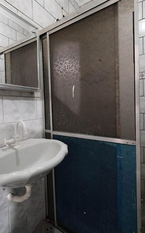 Casa à venda com 244m², 5 quartos e 4 vagasBanheiro