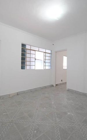 Casa à venda com 244m², 5 quartos e 4 vagasQuarto 2