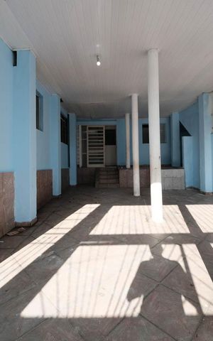 Casa à venda com 244m², 5 quartos e 4 vagasÁrea externa