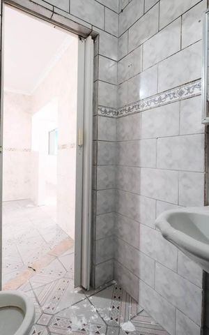 Casa à venda com 244m², 5 quartos e 4 vagasBanheiro