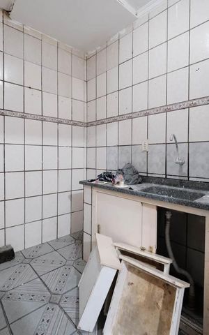 Casa à venda com 244m², 5 quartos e 4 vagasSala/Cozinha