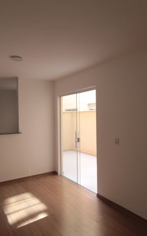 Apartamento para alugar com 72m², 2 quartos e 1 vagaSala