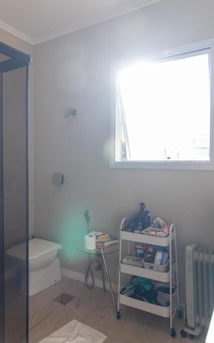 Casa à venda com 250m², 3 quartos e 3 vagas Casa à venda com 250m², 3 quartos e 3 vagasBanheiro